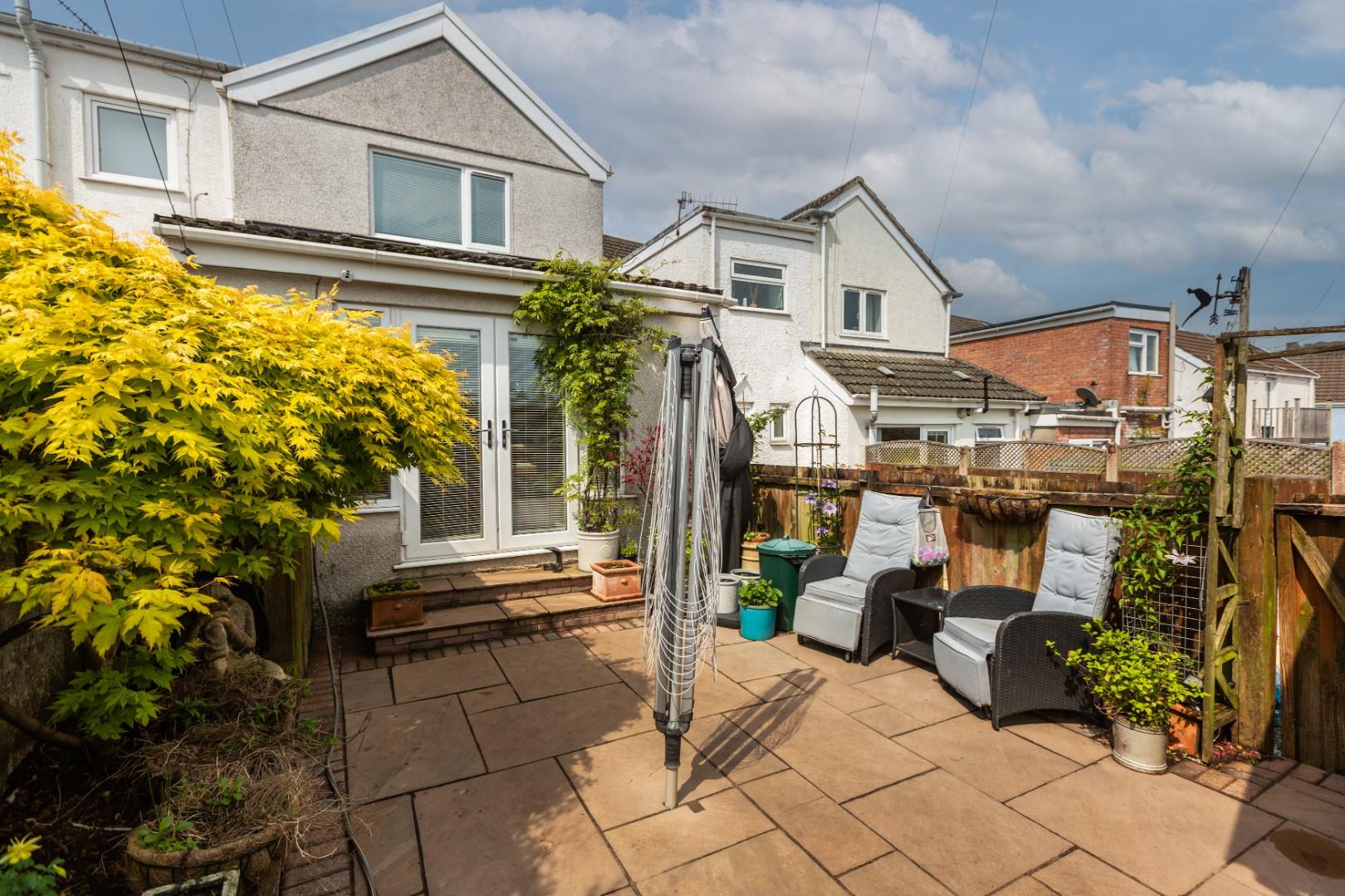 Woodville Road, Mumbles, Swansea, SA3 4AD